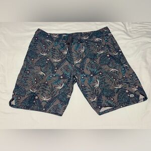 Travis Matthew Mens Board Shorts Size 40 Swim Trunks Floral Palm Leaves